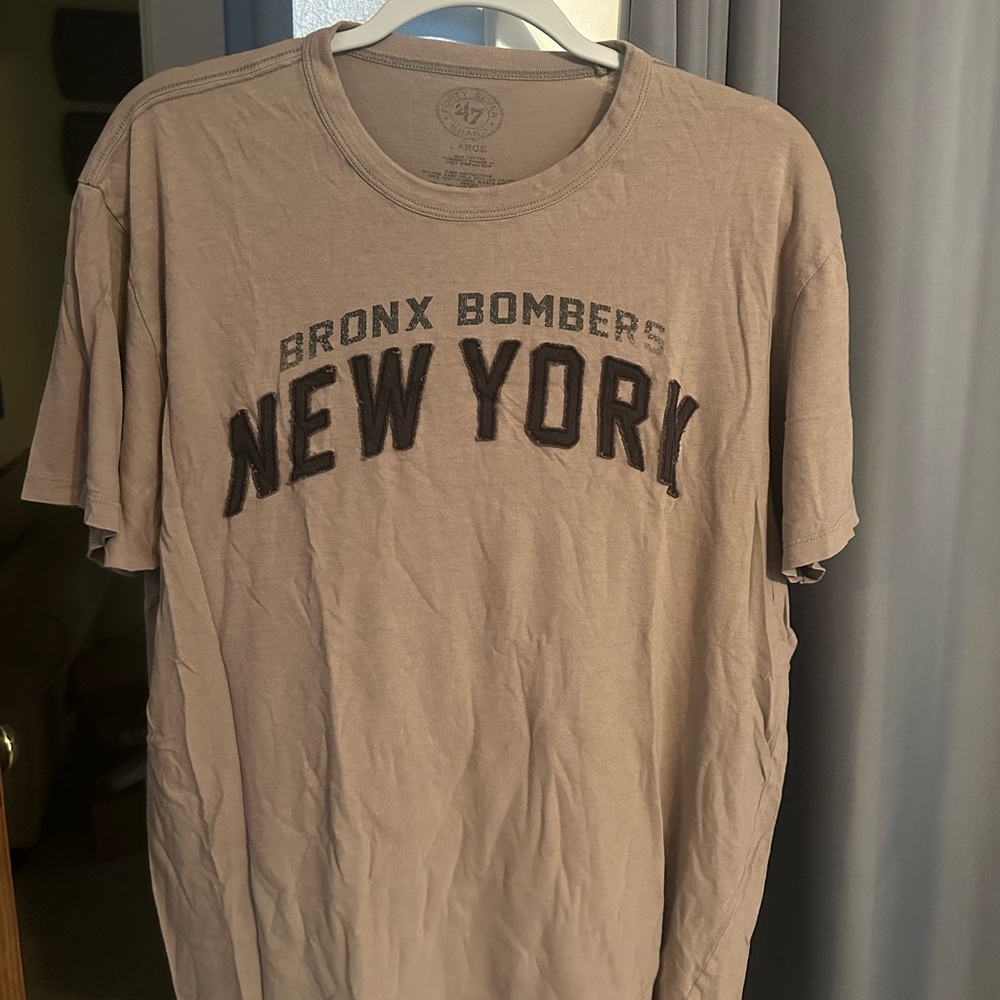 47 Men's Bronx Bombers Tan & Black New York T-Shirt
